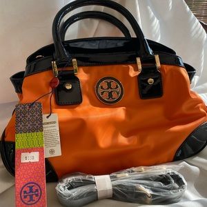 Tory Burch New Purse with cover bag